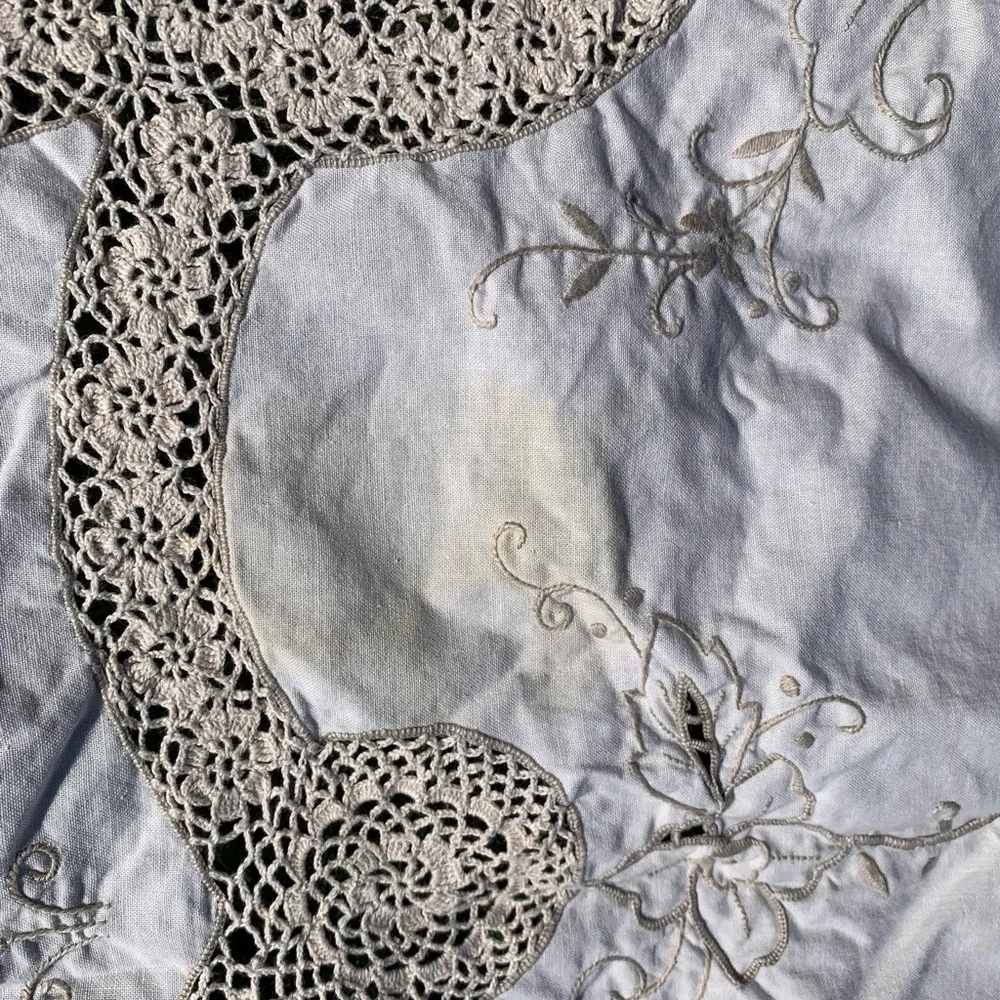 Table cloth